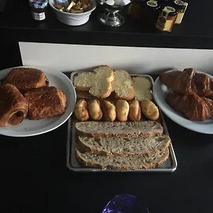 https://bb-chez-sandrine.hotels-rhonealpes.com